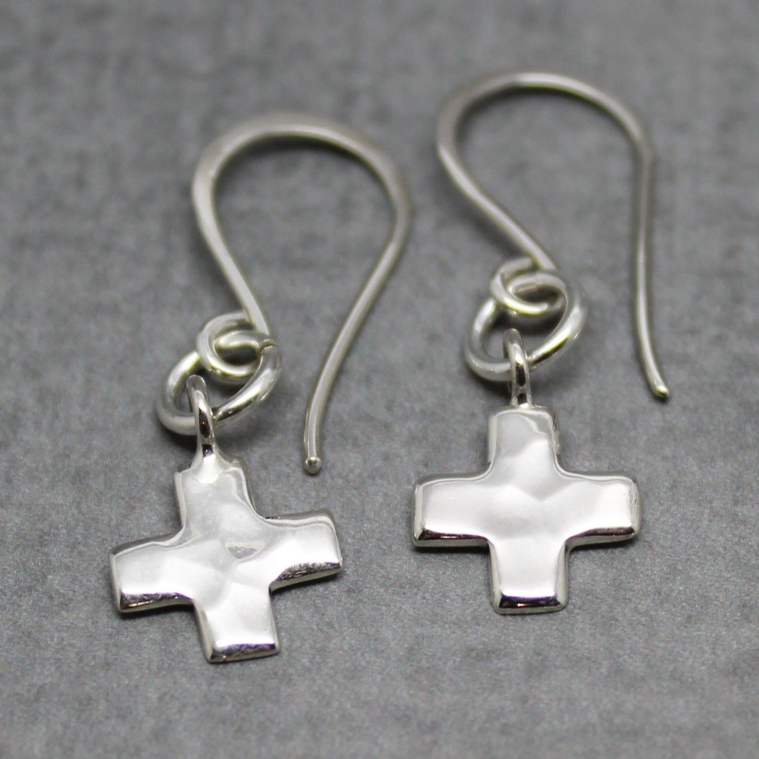 アクセサリー 191RRL Hammered Sterling Silver L Sterling silver hammered cross earrings – Delena Wright Artisan